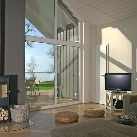 Ferienhaeuser Boddenstrand Wiek auf Ruegen Exterior photo