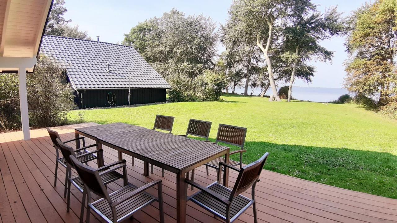 Ferienhaeuser Boddenstrand Wiek auf Ruegen Exterior photo